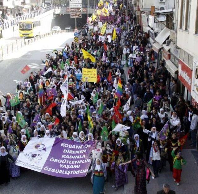 Gaziantep'te Kadınlardan 8 Mart Yürüyüşü