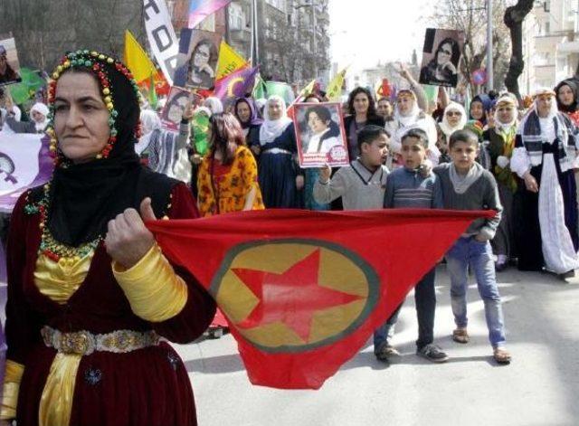 Gaziantep'te Kadınlardan 8 Mart Yürüyüşü