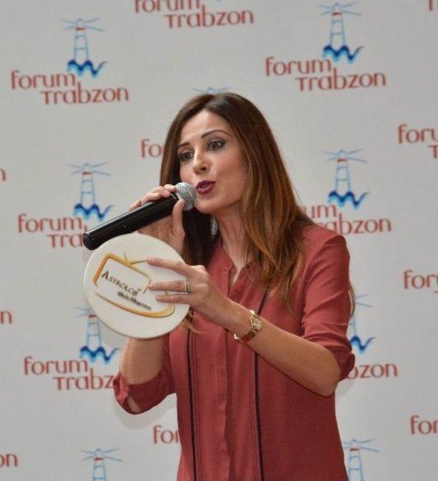 Forum Trabzon’da Hande Kazanova İle Astroloji Rüzgarı Esti