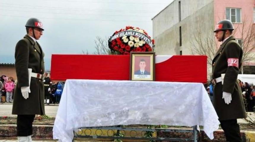 Şehit Astsubay G&ouml;khan Yıldırım, Soma'da Toprağa Verildi