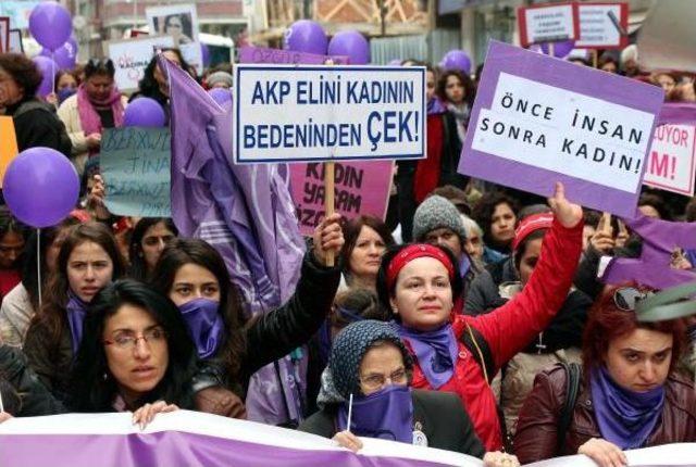 Kadına Şiddeti Tiyatro Oyunuyla Protesto Ettiler (2)