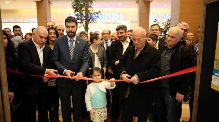 Kadınlar G&uuml;n&uuml;ne &Ouml;zel Resim Sergisi