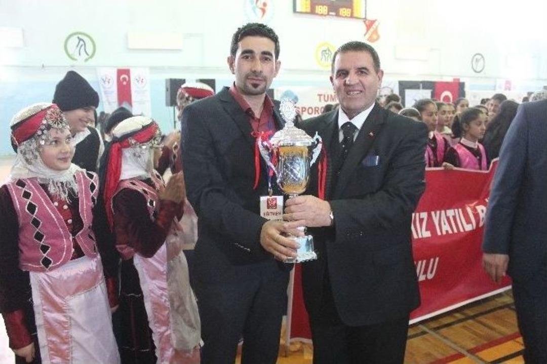 Ağrı&rsquo;da Halk Oyunları İl Birinciliği Yarışması