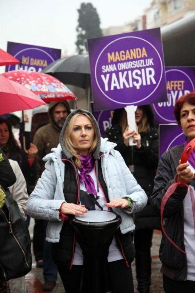 Karşıyaka da 8 Bin Kadın T&uuml;rk&uuml; S&ouml;yledi 3