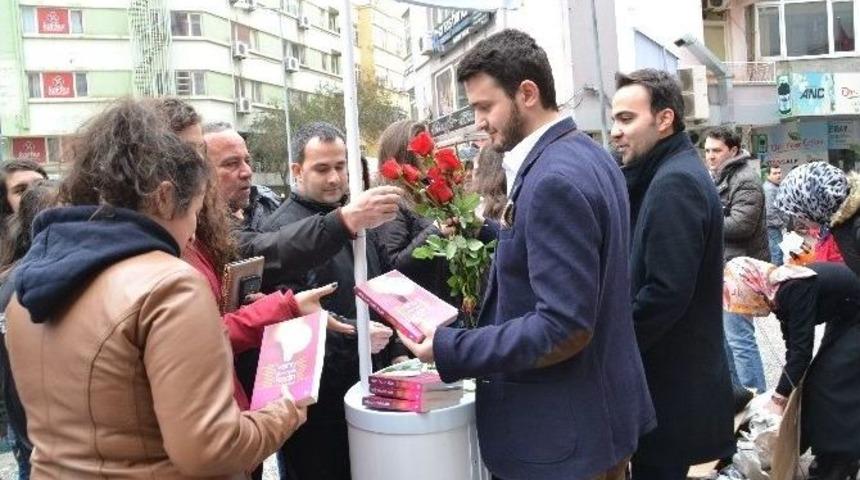 Kadınlara G&uuml;l Ve Kitap