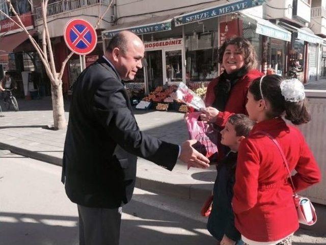 Ak Parti Yozgat Milletvekili Aday Adayı Ayhan Çelik, 8 Mart Dünya Kadınlar Günü’nü Kutladı