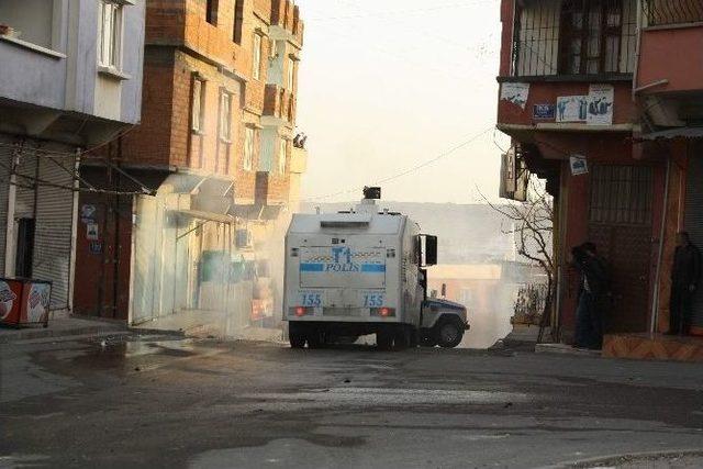 Gaziantep&rsquo;te İzinsiz G&ouml;steriye Polisten M&uuml;dahale 2