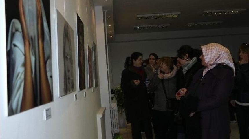 Kadın &Ccedil;alıştayı Resim Sergisi A&ccedil;ıldı