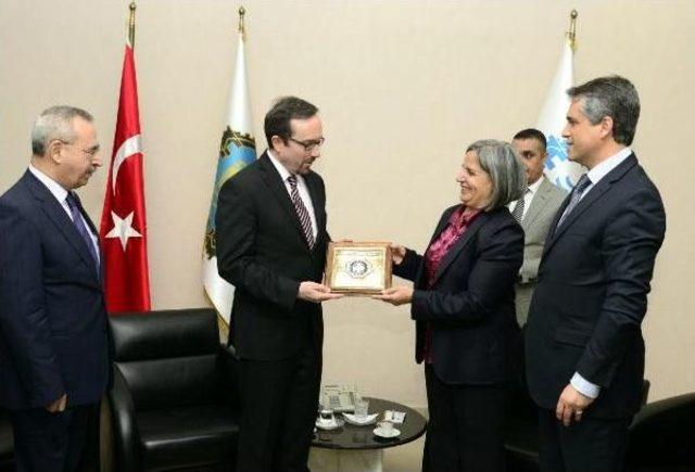 Abd nin Ankara Büyükelçisi, 8 Mart ı Diyarbakır Sokaklarında Eşiyle Geçirdi (2) 1