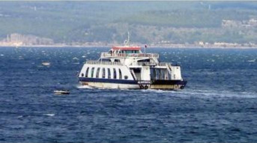 G&ouml;k&ccedil;eada Feribot Seferleri İptal Edildi