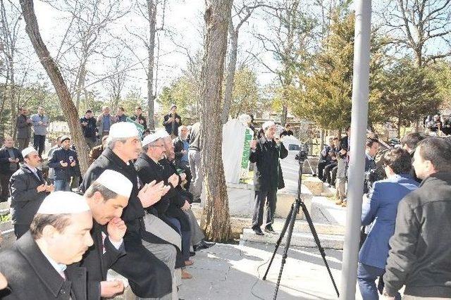 Mehmet Feyzi Efendi, Kabri Başında Anıldı