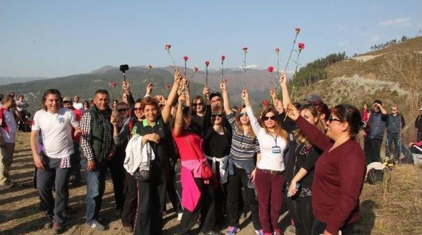 Amanoslarda Kadınlar G&uuml;n&uuml; Y&uuml;r&uuml;y&uuml;ş&uuml;