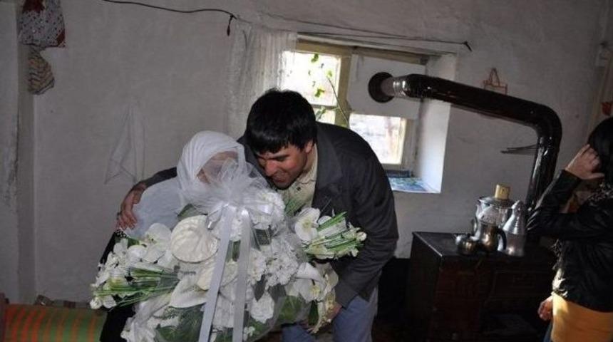 Kadınlar G&uuml;n&uuml;&acute;nde S&uuml;rpriz Ziyaret