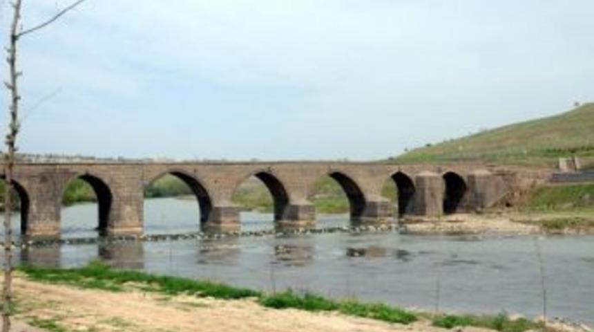 3 Hes Projesi Iptal Edildi, Dicle Nehri Kurtuldu,