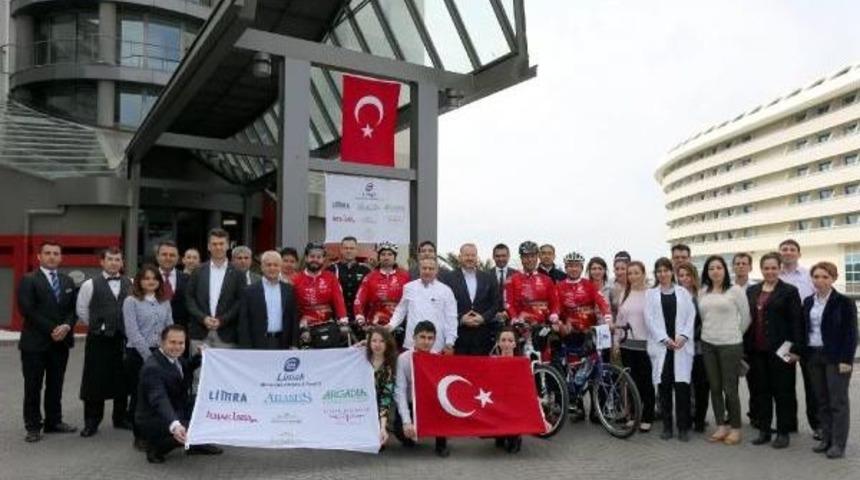 Antalya'dan &Ccedil;anakkale'ye Bisikletle Zafer S&uuml;r&uuml;ş&uuml;