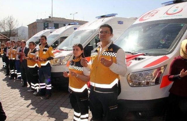 Acil Hizmetlerde Kullanılmak İçin 8 Ambulansın Teslimi Yapıldı