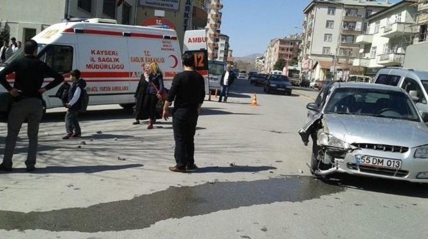 Develi&rsquo;de Trafik Kazası: 1 Yaralı