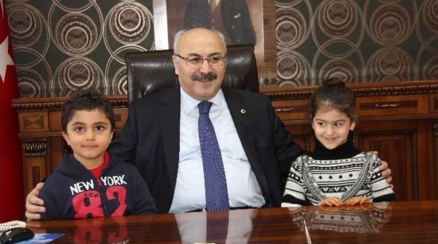 Bing&ouml;l Valisi K&ouml;şger G&ouml;reve Başladı