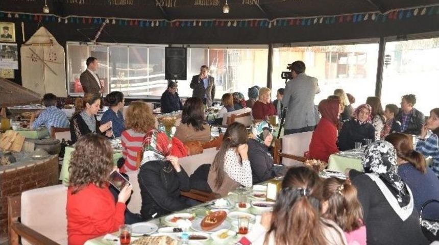 8 Mart D&uuml;nya Kadınlar G&uuml;n&uuml;