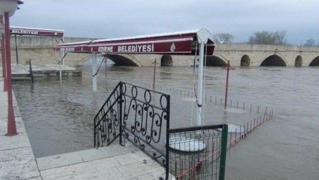 Edirne’De Yine Taşkın Alarmı