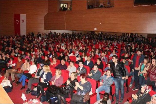 İşaret Diliyle Konser Izlediler