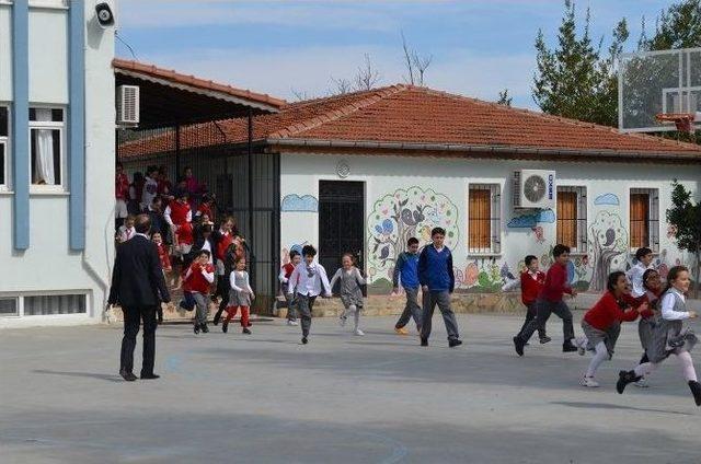 Fethiye’de Okulda Deprem Tatbikatı