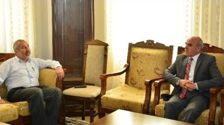 Beluk: "insani Değerlere Sahip &Ccedil;ıkmalıyız"