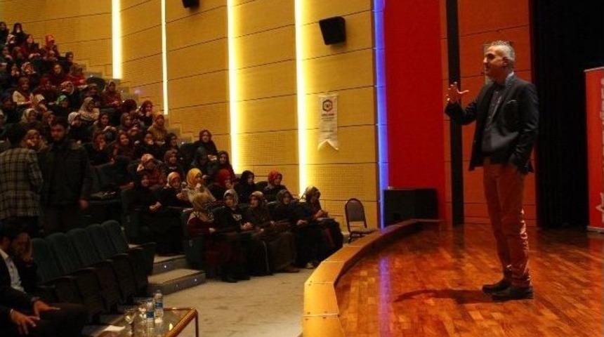 Bekir Develi Sa&uuml;&rsquo;de Stand-up G&ouml;sterisi Yaptı