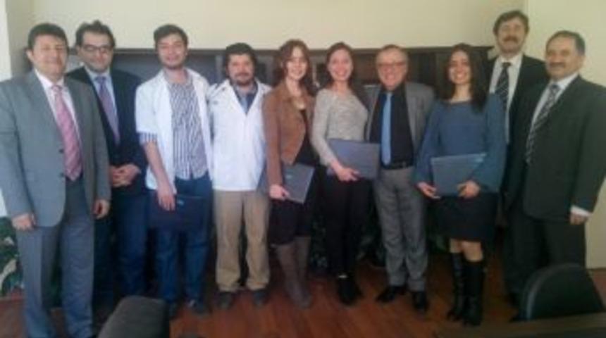 Esog&uuml; Tıp Fak&uuml;ltesi &Ouml;ğrencilerinin B&uuml;y&uuml;k Başarısı