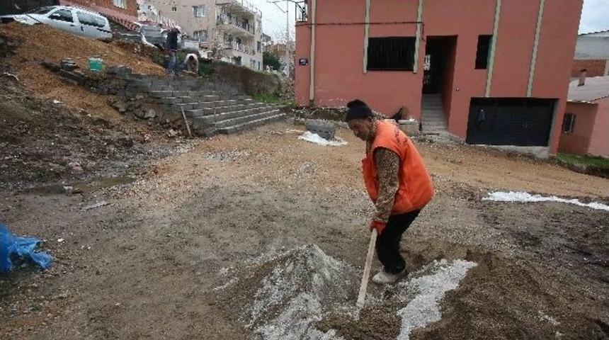 Bayraklı&rsquo;da Sorunlara Yerinde &Ccedil;&ouml;z&uuml;m