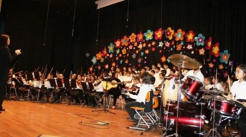 Nil&uuml;fer&rsquo;de Sanat Ş&ouml;leni