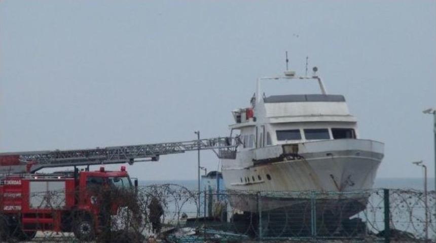 Tekirdağ&rsquo;da 2010 Yılında 142 M&uuml;ltecinin Yakalandığı Yatta Yangın