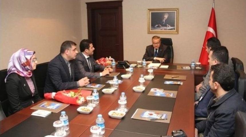 T&uuml;rkiye Gen&ccedil;lik Vakfı&rsquo;ndan Vali Ali İhsan Su&rsquo;ya Ziyaret