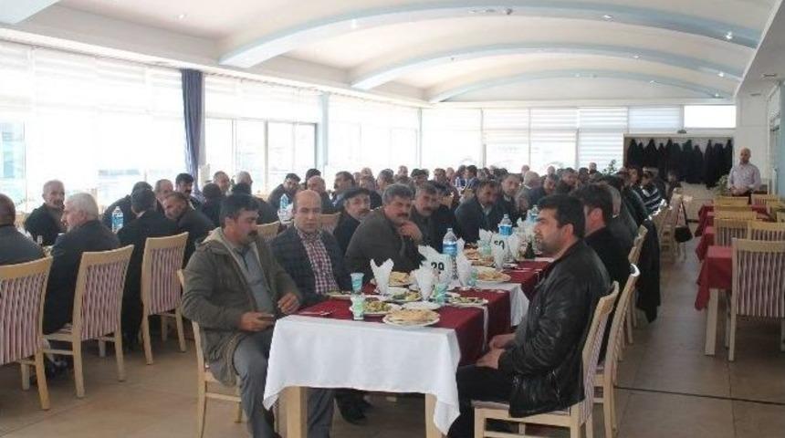 Hdp Heyeti Muhtarlarla Bir Araya Geldi
