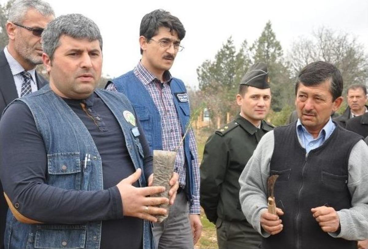 Dursunbey&rsquo;de Gen&ccedil;ler Tarihe Y&uuml;r&uuml;d&uuml;