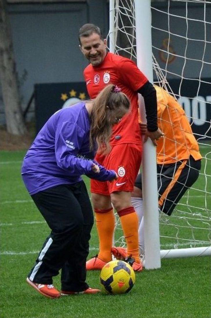 Galatasaraylı Eski Futbolculardan Anlamlı Destek G5