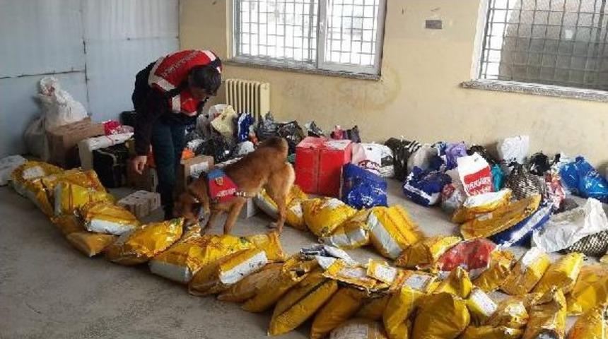 Ayakkabı I&ccedil;inden Esrar &Ccedil;ıktı