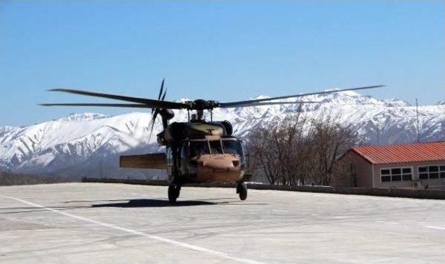Askeri Helikopter Balkondan Düşen 6 Yaşındaki Şeyma Için Havalandı