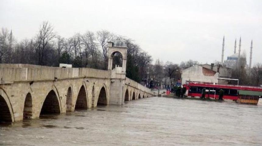 Tunca Ve Meri&ccedil; Y&uuml;kseliyor