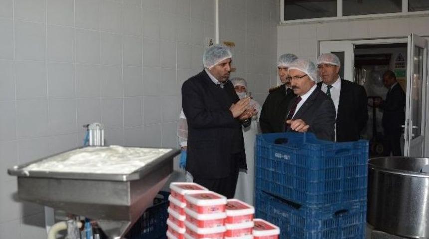 Vali K&uuml;rkl&uuml;, Organize Sanayi B&ouml;lgesini Ziyaret Etti