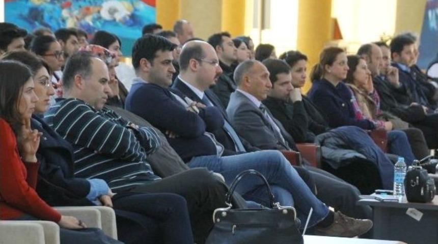 Nevşehir Hacı Bektaş Veli &Uuml;niversitesi&rsquo;nde M&uuml;hendislik G&uuml;nleri Paneli D&uuml;zenlendi