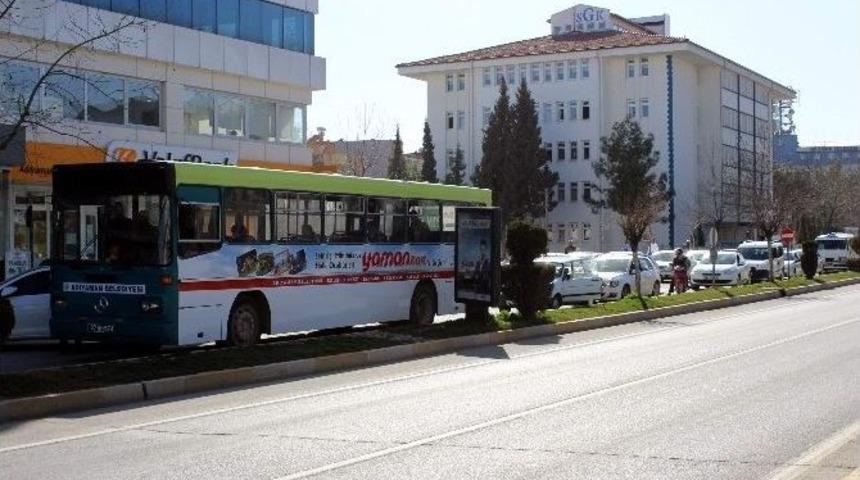 Hatalı Parklar Ulaşımı Aksatıyor