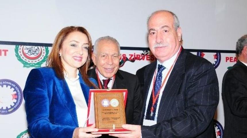 T&uuml;rkiye&rsquo;nin En B&uuml;y&uuml;k Gen&ccedil;lik Yapılanması Gen&ccedil;lik Konfederasyonları, Barışın Kenti Kud&uuml;s Zirvesinde Hazır Olacaklarını A&ccedil;ıkladı