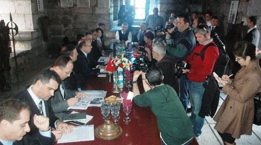 Vali &Ccedil;icek, Bodrum&rsquo;u Değerlendirdi