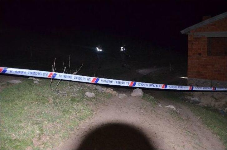 Şarkikaraağaç’ta Boş Arazıde Tnt Patlayıcı Bulundu G5