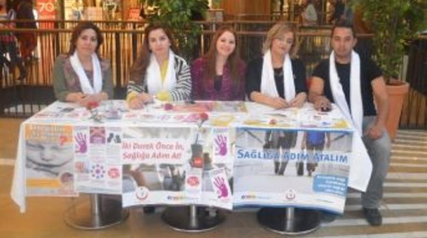 Halk Sağlığı Bilgilendirme Standı Piazza&rsquo;da Kuruldu