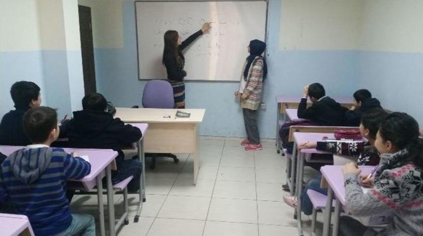 Kedem&rsquo;in Osmanlıca Kursu B&uuml;y&uuml;k İlgi G&ouml;r&uuml;yor