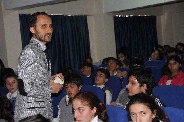 Ardahan’da ”güvenli Gençlik Ve Güvenli Gelecek” Projesi