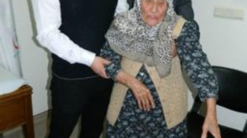 95 Yaşındaki Kadriye Şimşekyakar Sağlığına Kavuştu