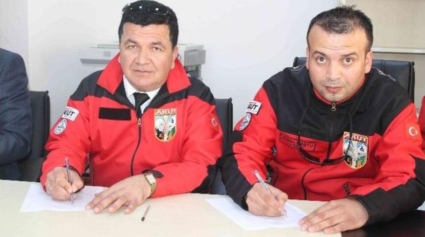 Akut Fethiye Ekibi Organ Bağış Kartlarına Kavuştu